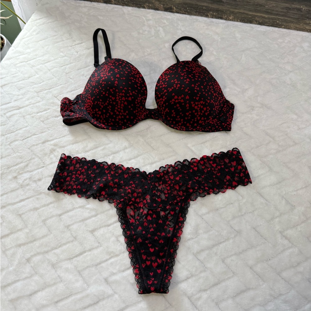 Nwt $49 Victorias Secret T Shirt Push Up Bra Black Red Hearts Lace Thong 36B M